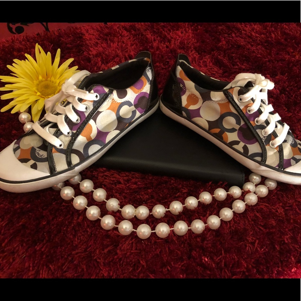 Coach sneakers 7.5